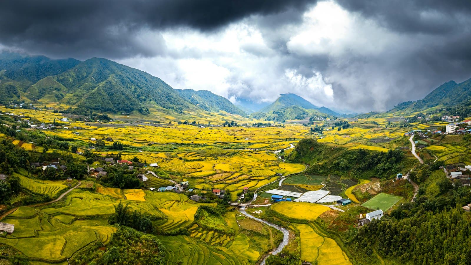 Vietnam — From Saigon Streets to Sapa Peaks — photo 4